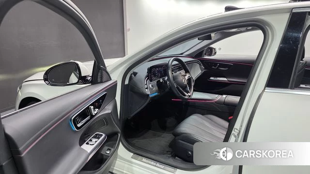 Mercedes-Benz E-Class W214 2024 Белый из Кореи, фото 2