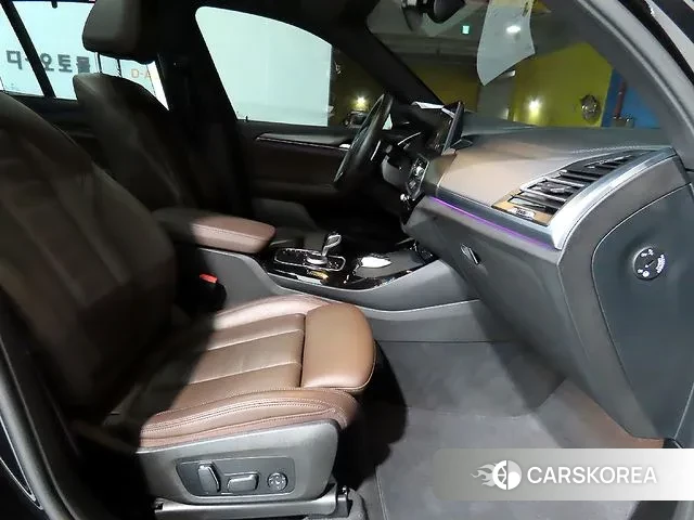 BMW X3 (G01) 2024 Черный из Кореи, фото 2