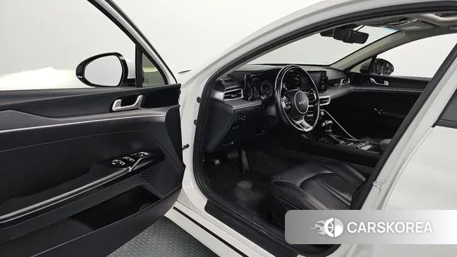 Kia K5 3rd generation 2021 Белый из Кореи, фото 2