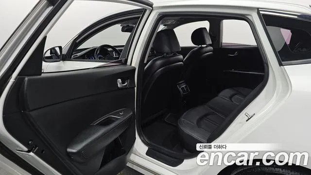 Kia K5 second generation 2018 Белый из Кореи, фото 2