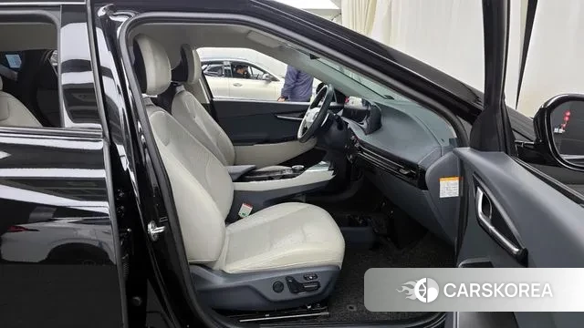 Kia EV6 2021 Черный из Кореи, фото 2