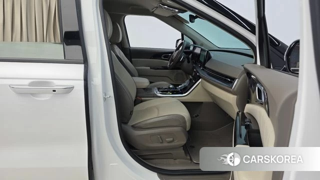 Kia Carnival 4th generation 2022 Белый из Кореи, фото 2
