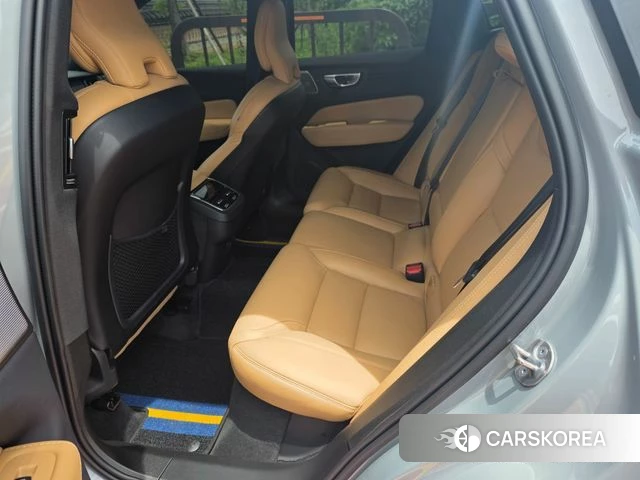 Volvo XC60 second Generation 2023 Серый из Кореи, фото 2