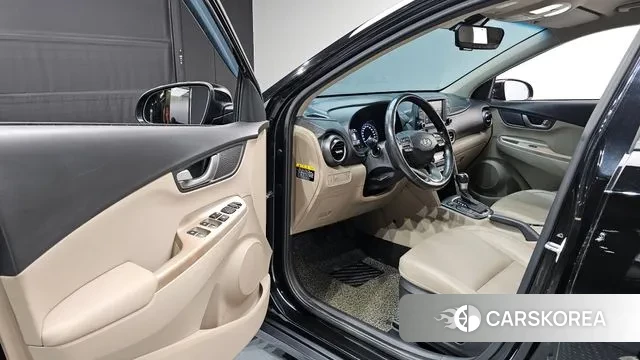 Hyundai Kona 2019 Черный из Кореи, фото 2