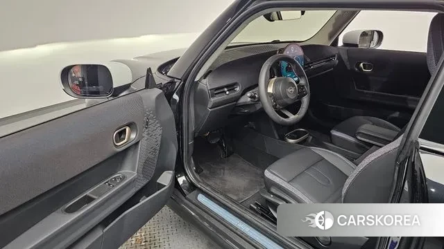 Mini Cooper C 4th generation 2025 Черный из Кореи, фото 2