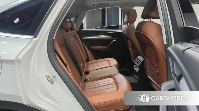 Audi Q5 (FY) 2023 Белый из Кореи, фото 2