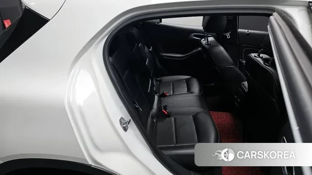 Mercedes-Benz GLA-Class X156 2018 Белый из Кореи, фото 2