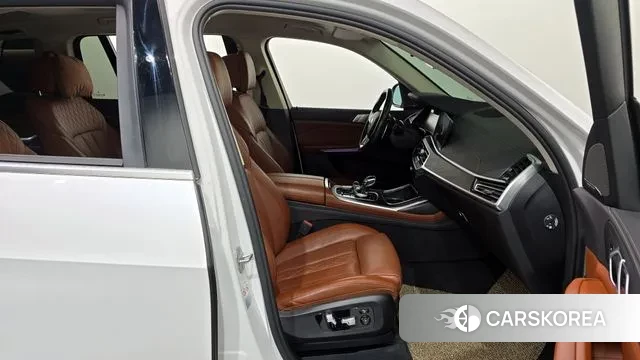 BMW X7 (G07) 2020 Белый из Кореи, фото 2