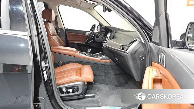 BMW X7 (G07) 2022 Черный из Кореи, фото 2