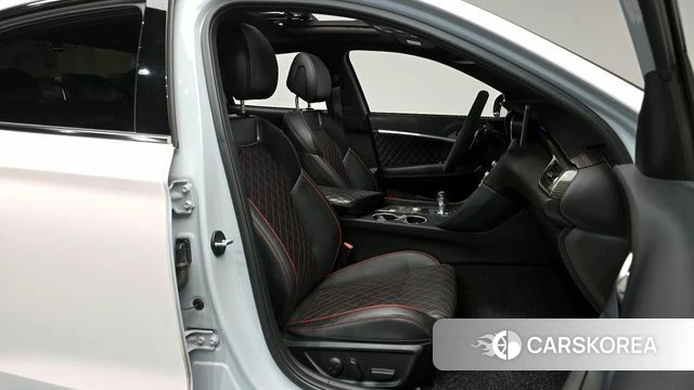 Genesis G70 2019 Розовый из Кореи, фото 2