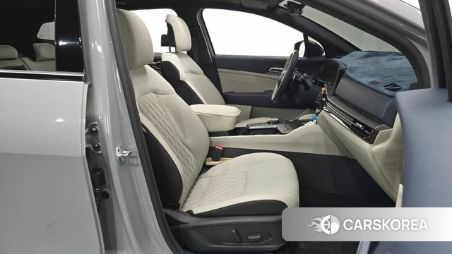 Kia The New Sportage 5th Generation 2025 Серебристо-серый из Кореи, фото 2