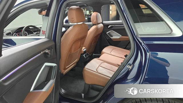 Audi Q3 (F3) 2020 Синий из Кореи, фото 2