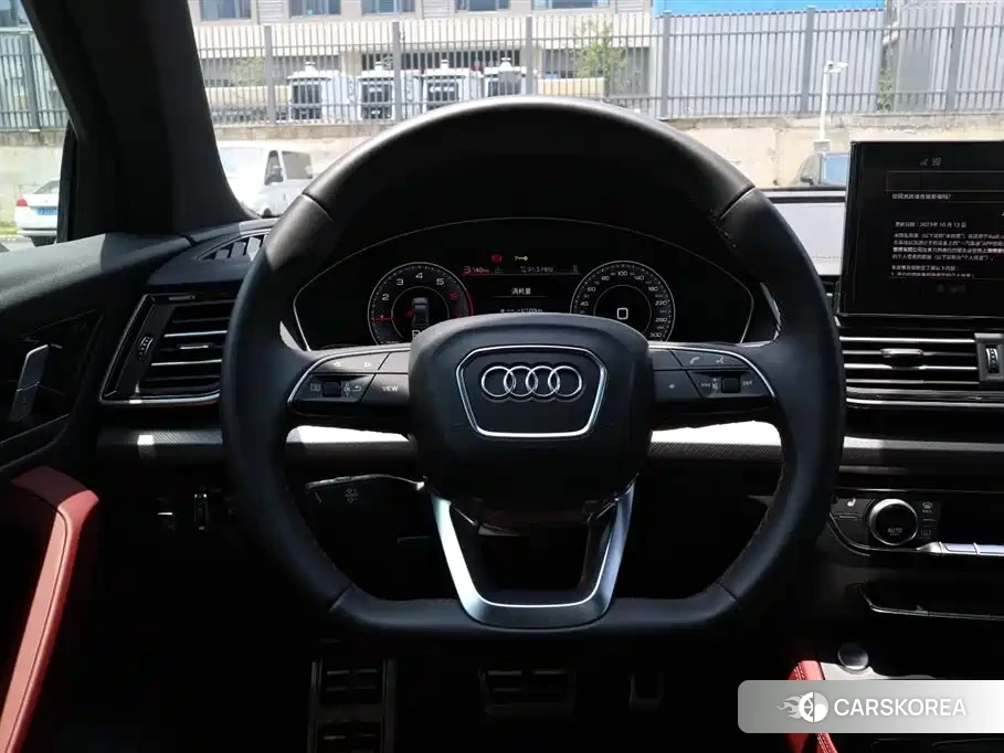 Audi Q5L 2025 Silver/gray из Китая, фото 2