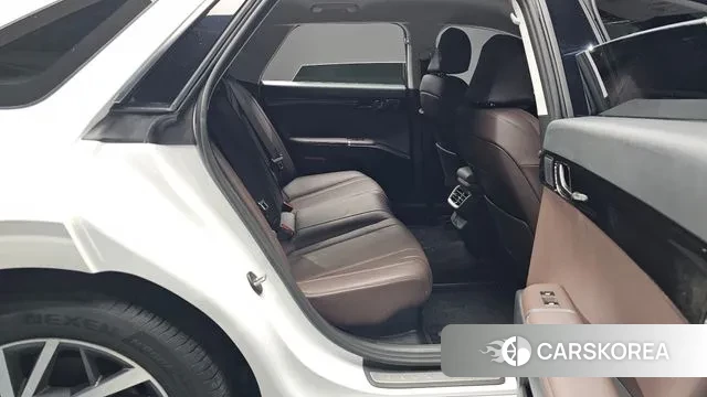 Hyundai Grandeur Hybrid (GN7) 2023 Белый из Кореи, фото 2