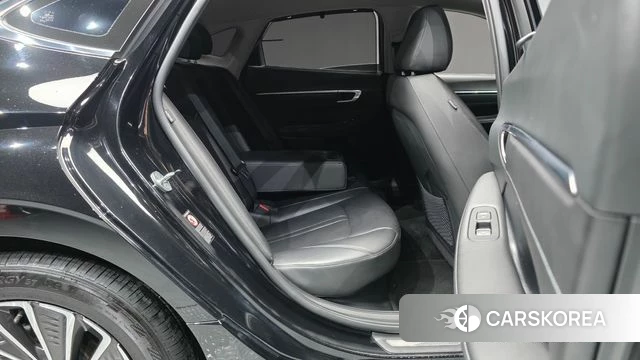 Hyundai Sonata Hybrid (DN8) 2022 Черный из Кореи, фото 2