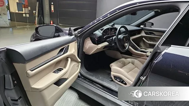 Porsche Taycan 2024 Черный из Кореи, фото 2