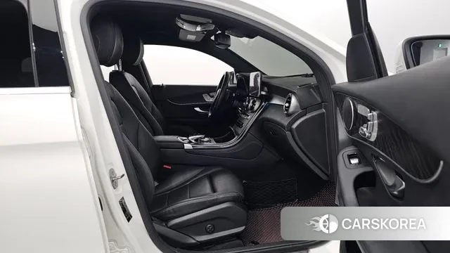 Mercedes-Benz GLC-Class X253 2019 Белый из Кореи, фото 2