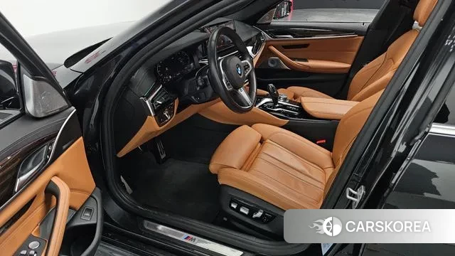 BMW 5 Series (G30) 2021 Серый из Кореи, фото 2