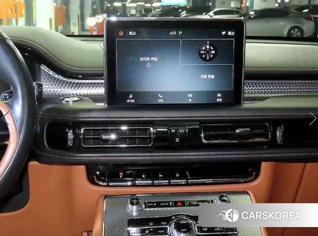 Lincoln Aviator 2nd generation 2020 Белый из Кореи, фото 2