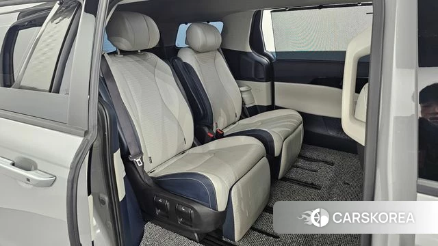 Kia The New Carnival 4th Generation 2024 Серый из Кореи, фото 2