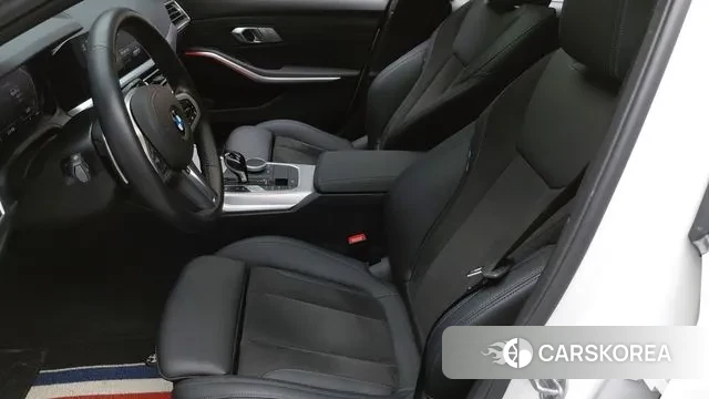 BMW 3 Series (G20) 2022 Белый из Кореи, фото 2