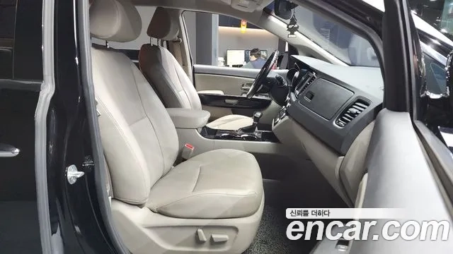 Kia The New Carnival 2018 Черный из Кореи, фото 2