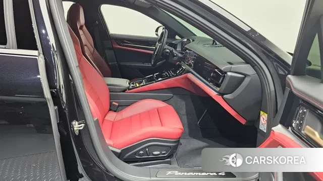 Porsche Panamera (972) 2024 Черный из Кореи, фото 2