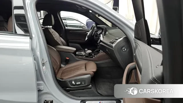 BMW X4 (G02) 2023 Серебряный из Кореи, фото 2