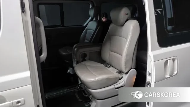 Hyundai The New Grand Starex 2019 Белый из Кореи, фото 2