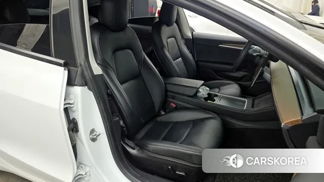 Tesla Model 3 2022 Белый из Кореи, фото 2