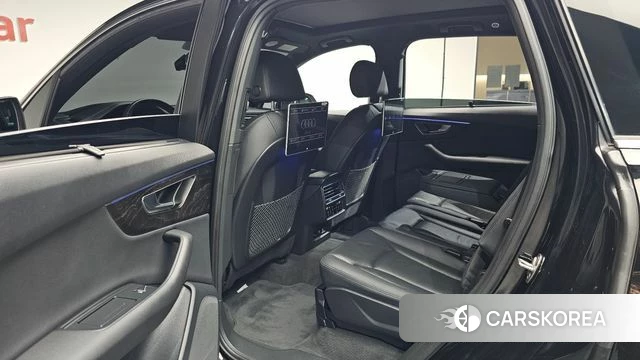 Audi Q7 (4M) 2023 Черный из Кореи, фото 2
