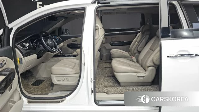 Kia The New Carnival 2018 Белый из Кореи, фото 2