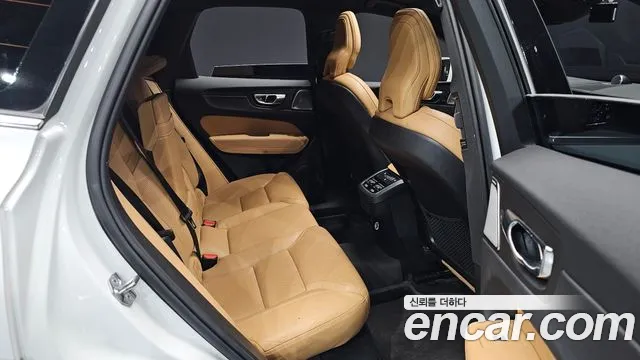 Volvo XC60 second Generation 2019 Белый из Кореи, фото 2