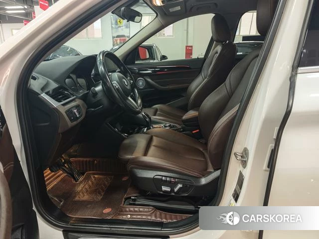 BMW X1 2021 Белый из Китая, фото 2
