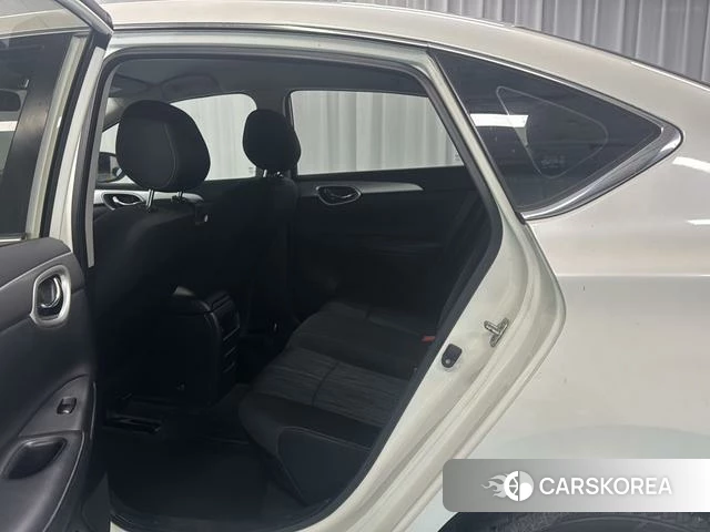 Nissan Xuan Yi 2020 Белый из Китая, фото 2