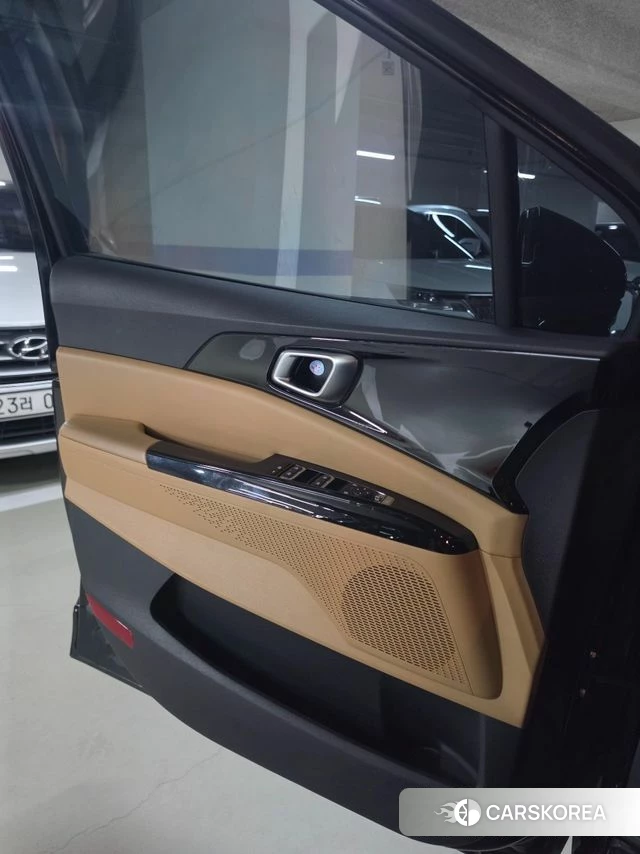 Kia Carnival 4th generation 2023 Черный из Кореи, фото 2