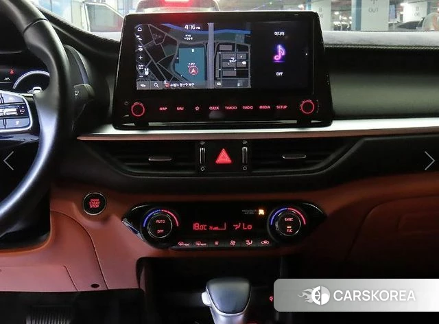 Kia The New K3 2nd generation 2022 Белый из Кореи, фото 2