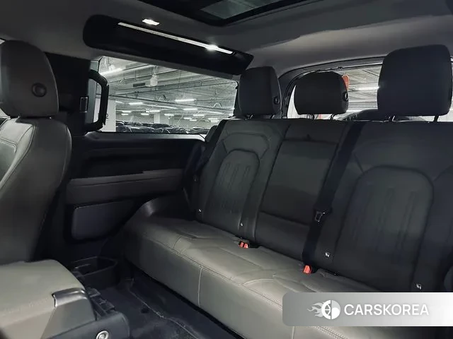 Land Rover Defender (L663) 2021 Светло-зеленый из Кореи, фото 2