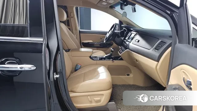 Kia The New Carnival 2018 Черный из Кореи, фото 2