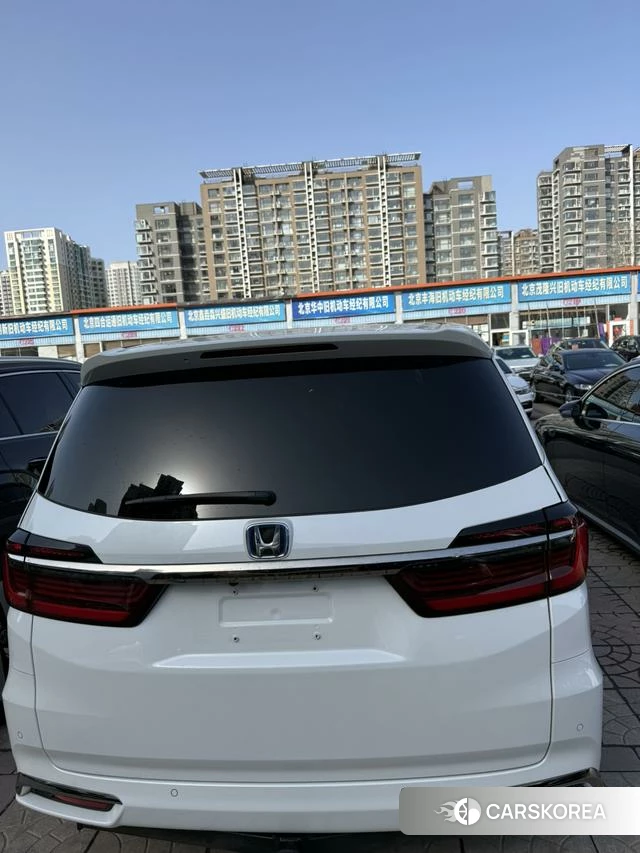 Honda Odyssey 2022 Белый из Китая, фото 2