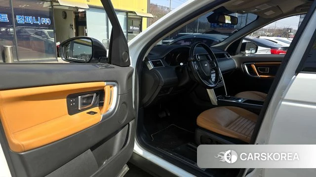 Land Rover Discovery Sports 2018 Белый из Кореи, фото 2