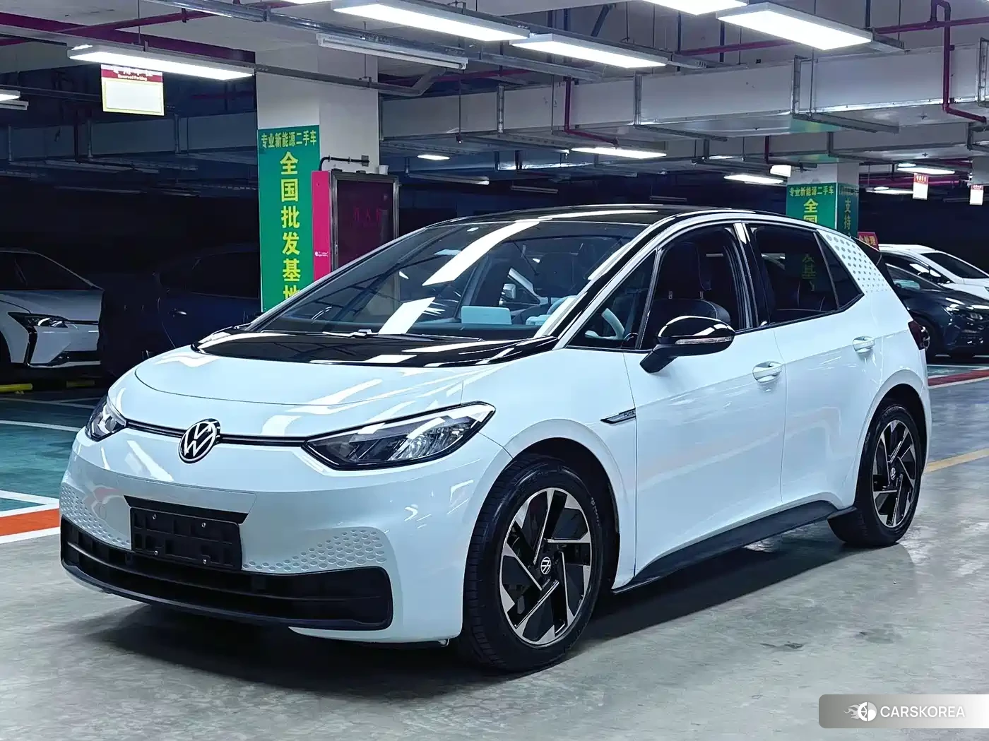 Volkswagen ID.3 2023 Белый из Китая, фото 2