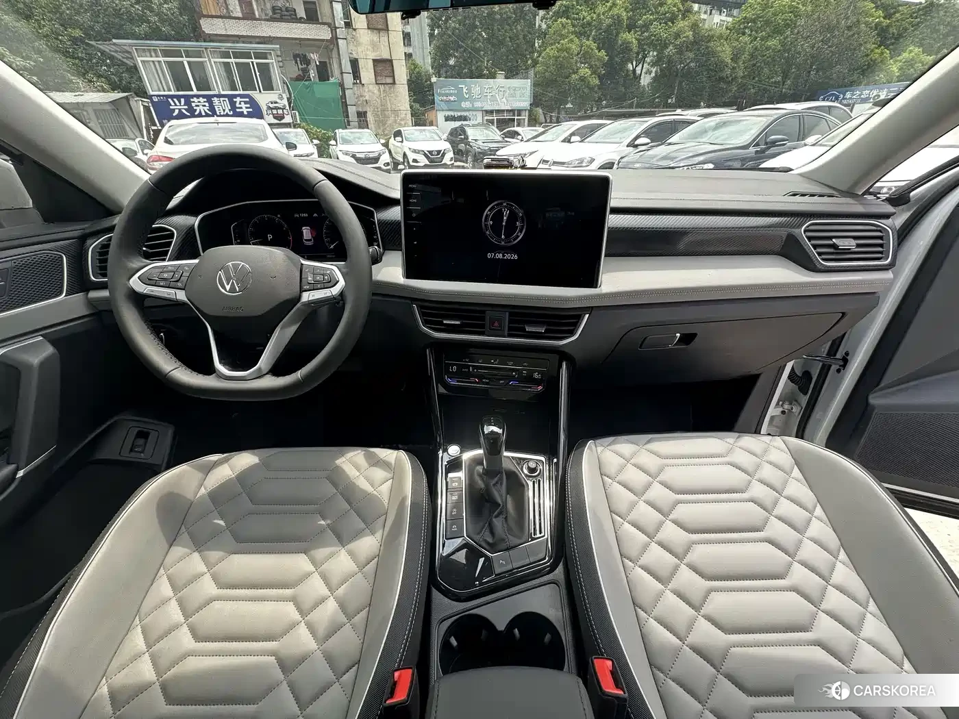 Volkswagen Tayron 2025 Белый из Китая, фото 2