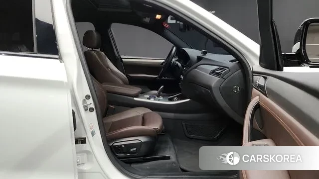 BMW X4 (F26) 2018 Белый из Кореи, фото 2