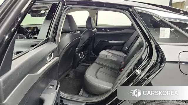 Kia K5 3rd generation 2023 Черный из Кореи, фото 2