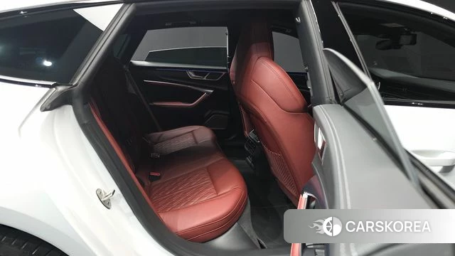 Audi S7 (4K) 2021 Белый из Кореи, фото 2