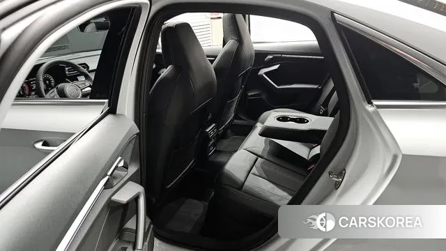 Audi A3 (8Y) 2025 Белый из Кореи, фото 2