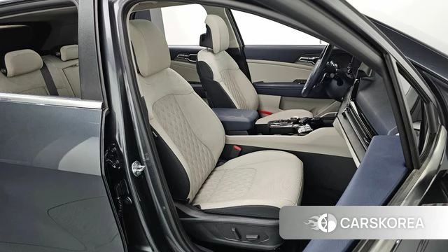 Kia Sportage 5th Generation 2024 Серый из Кореи, фото 2