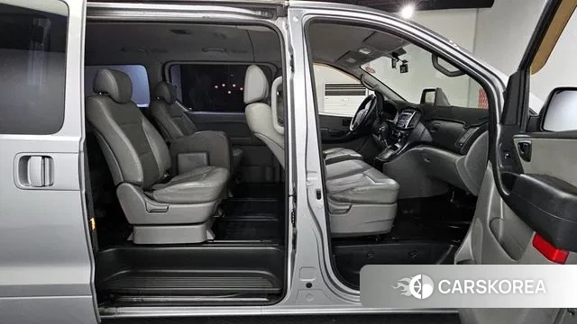 Hyundai The New Grand Starex 2018 Серебряный из Кореи, фото 2