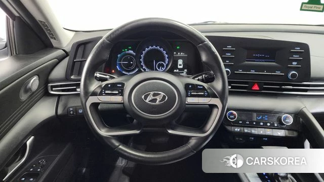 Hyundai Avante Hybrid (CN7) 2022 Белый из Кореи, фото 2